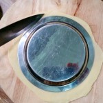 technique to trim tortilla circle